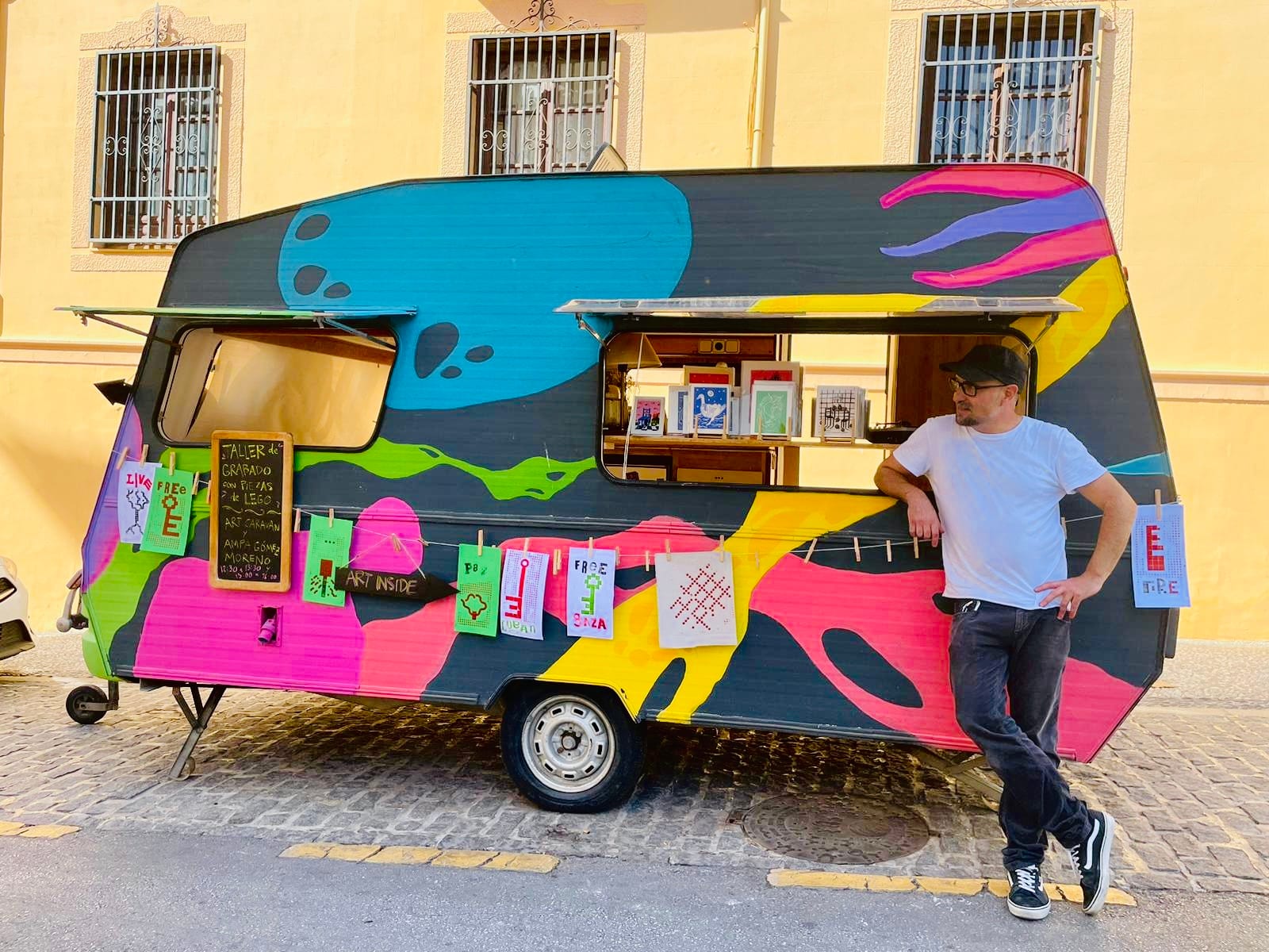 Taller Art Caravan
